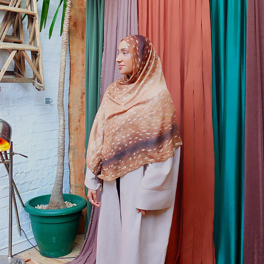 🦌 Fawn Deer Print Hijab – Back in Stock Today at 12 PM